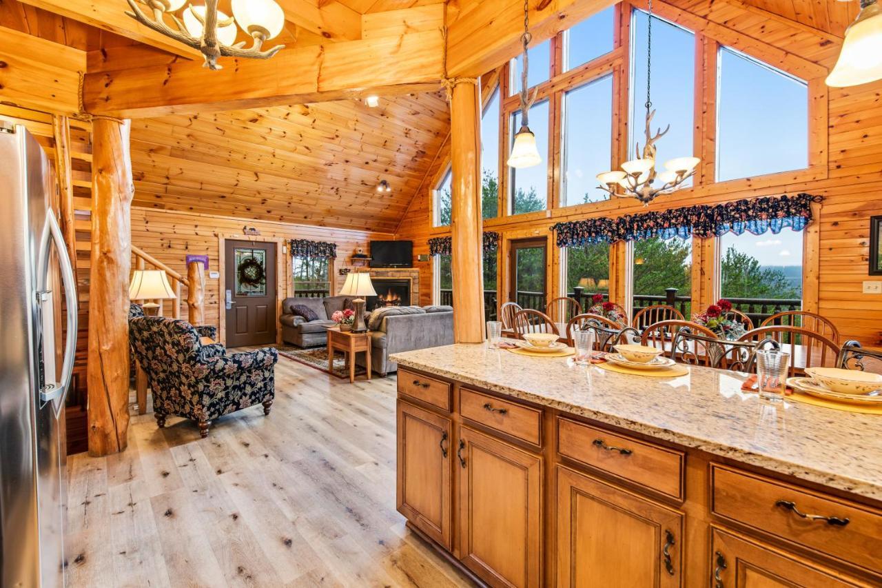Villa Grizzly Manor à Pigeon Forge Extérieur photo
